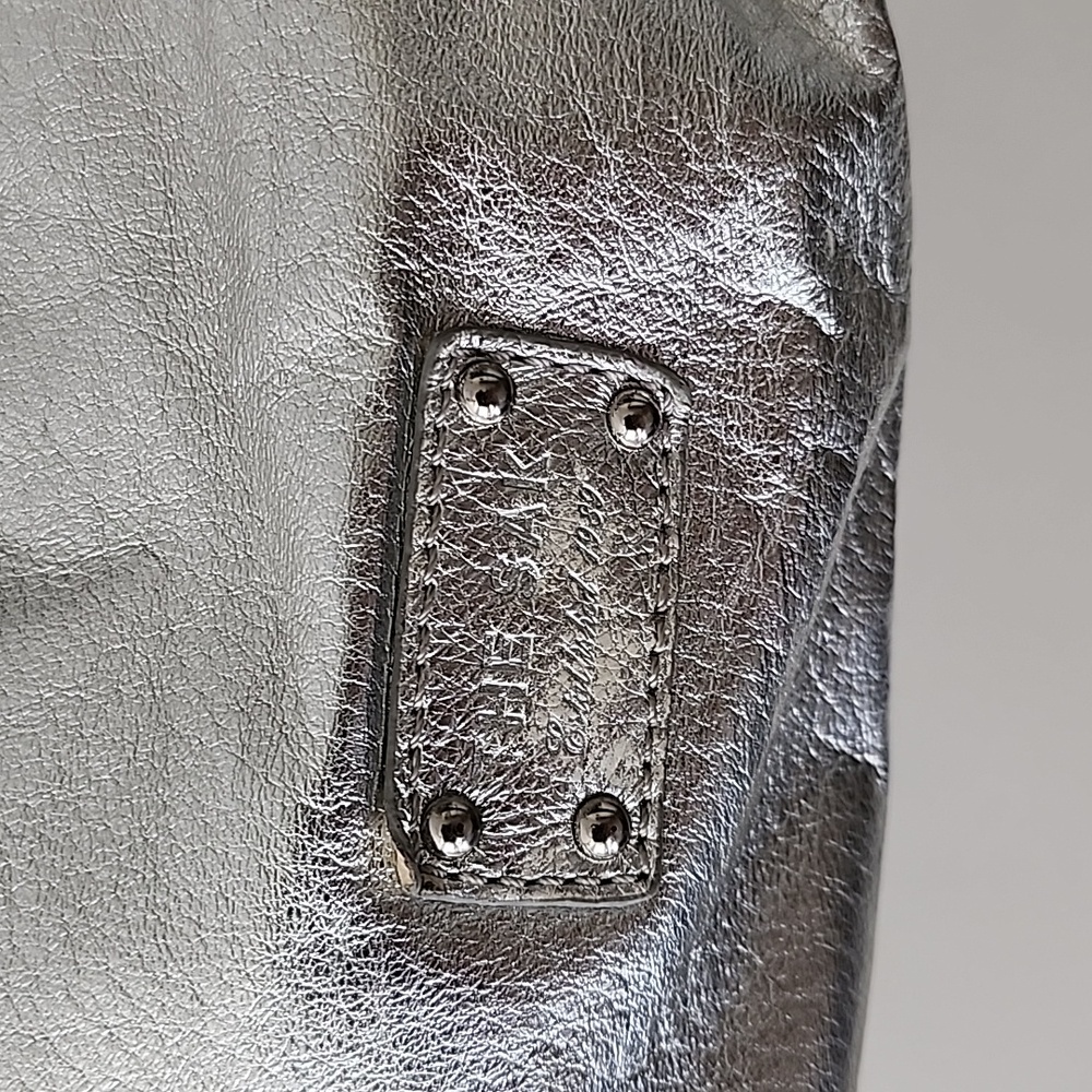 The Sak Silver Metallic Leather Bag - Picture 5 of 11